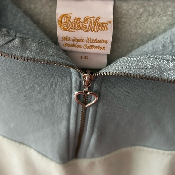 EUC SAILOR MOON HOT TOPIC Blue Graphic Hoodie W/Front Pockets Long Sleeve Silver - Picture 4 of 16